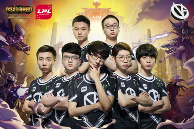 贡献力量的 贡献力量的